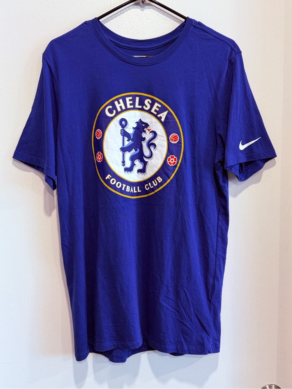 Chelsea Football Club Men's Blue Logo T-Shirt by Nike